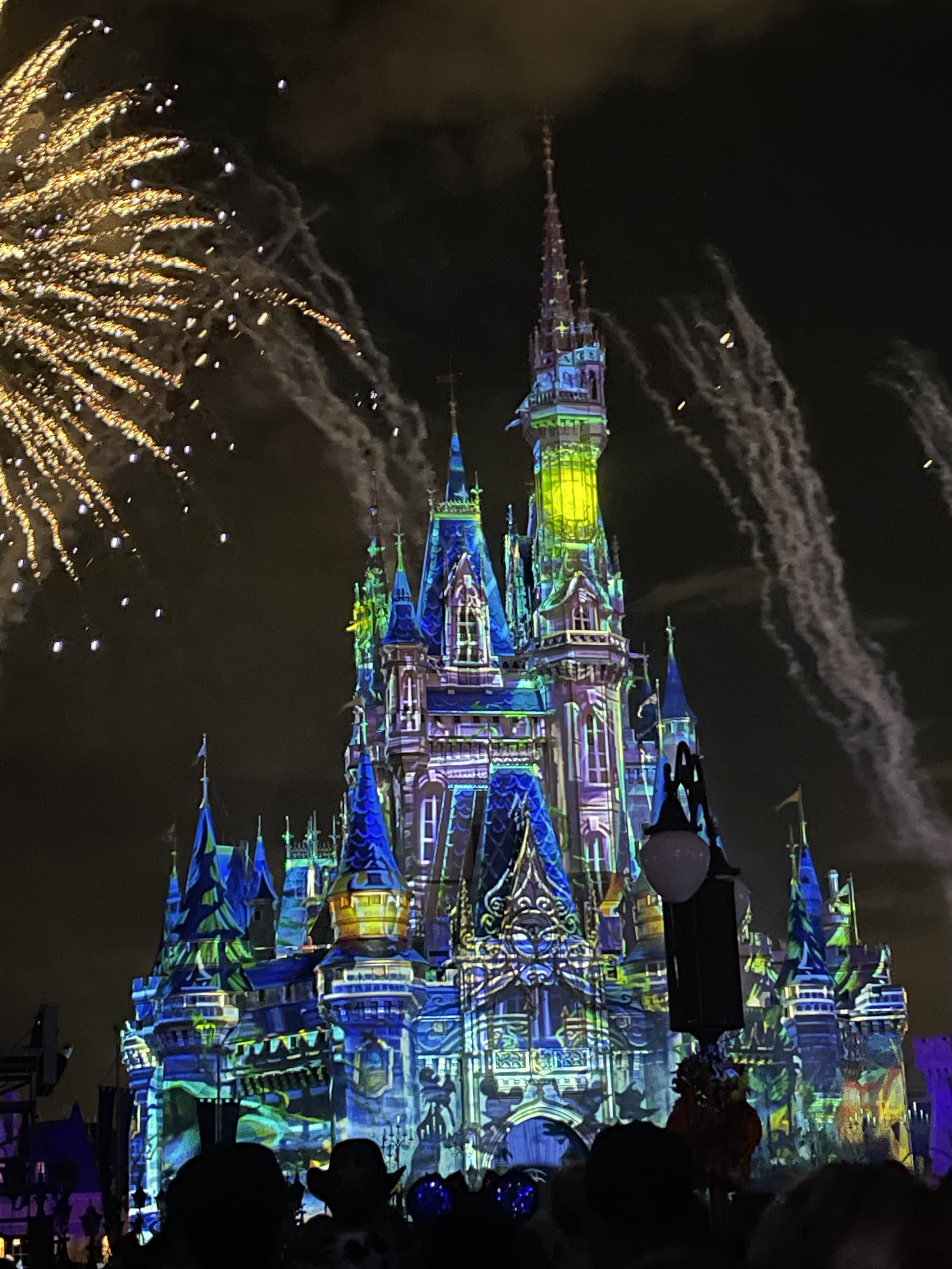 Walt Disney World — Fireworks over Cinderella Castle